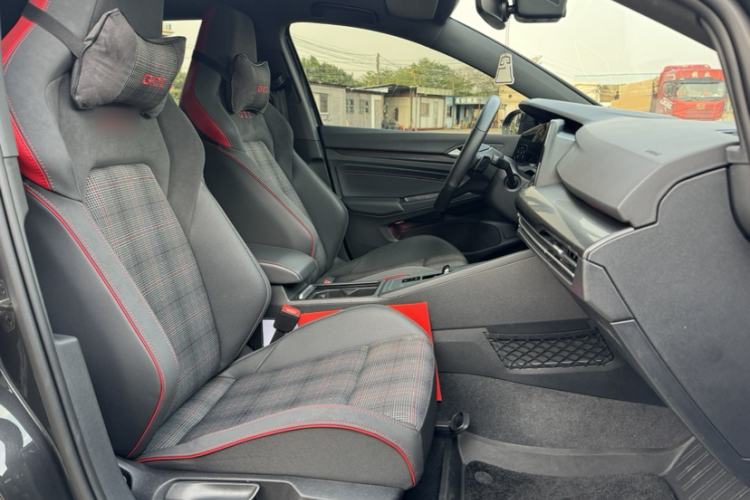 Used Volkswagen Golf GTI 2023 380TSI DSG GTI Interior 4
