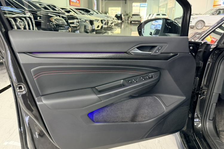 Used Volkswagen Golf GTI 2023 380TSI DSG GTI Interior 8