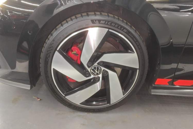 Used Volkswagen Golf GTI 2023 380TSI DSG GTI Left Front Wheel Hub