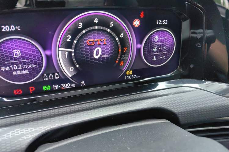 Used Volkswagen Golf GTI 2023 380TSI DSG GTI Odometer Close Up