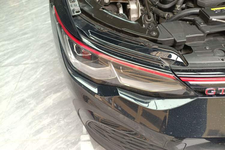 Used Volkswagen Golf GTI 2023 380TSI DSG GTI Right Front Headlight