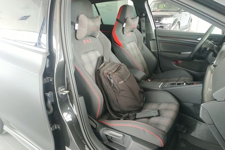 Used Volkswagen Golf GTI 2023 380TSI DSG GTI Right Front Seat