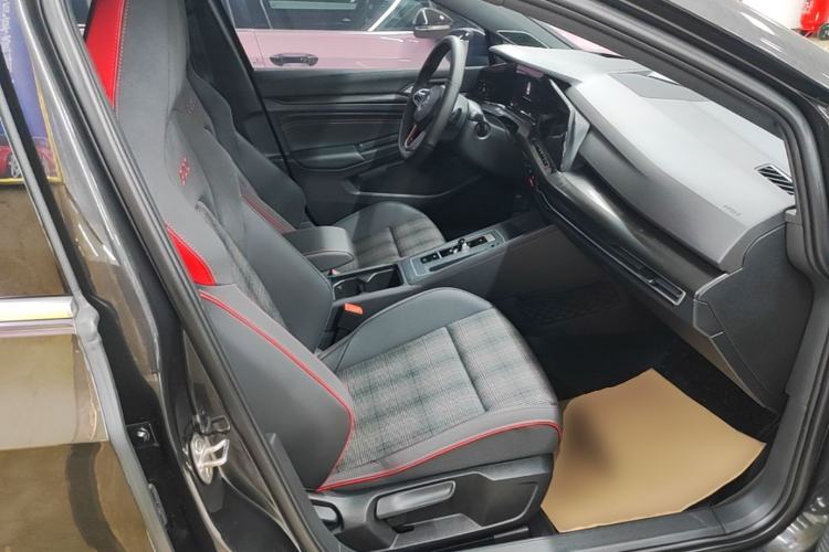 Used Volkswagen Golf GTI 2023 380TSI DSG GTI Right Front Seat