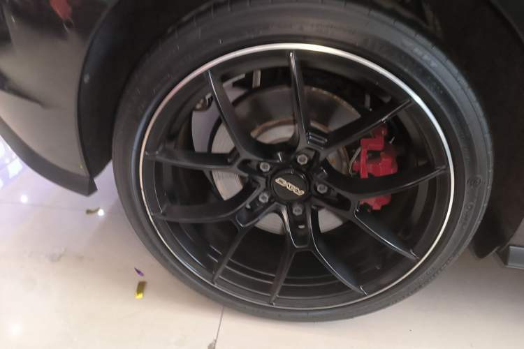 Used Volkswagen Golf GTI 2023 380TSI DSG GTI Right Rear Wheel Hub