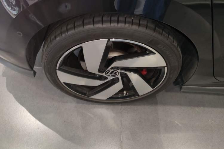 Used Volkswagen Golf GTI 2023 380TSI DSG GTI Right Rear Wheel Hub