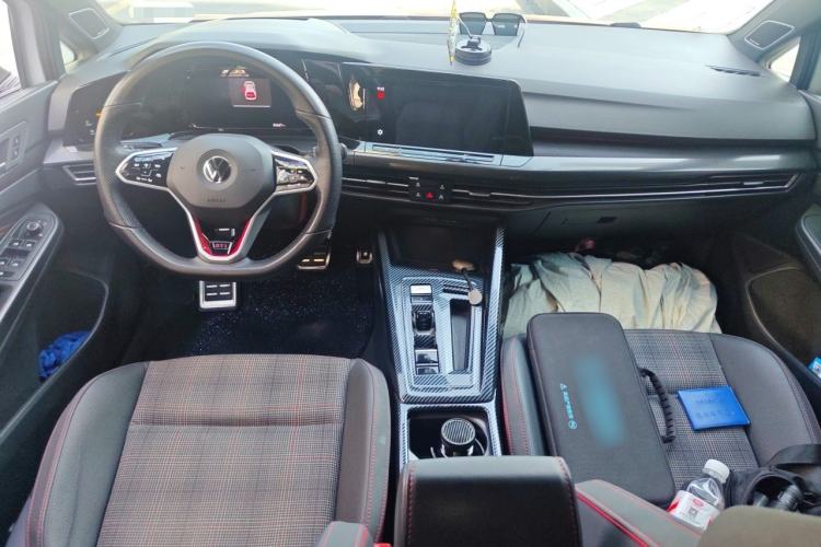 Used Volkswagen Golf GTI 2023 380TSI DSG GTI Center Console