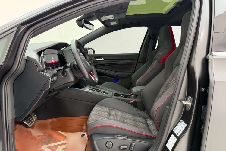 Used Volkswagen Golf GTI 2023 380TSI DSG GTI Interior 6