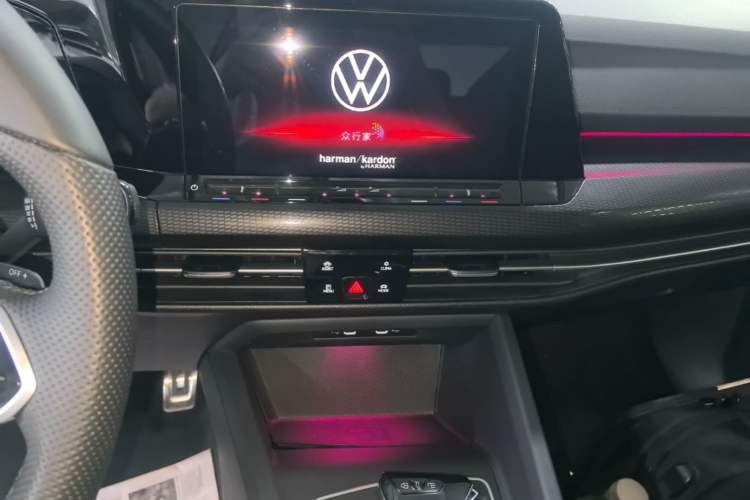 Used Volkswagen Golf GTI 2023 380TSI DSG GTI Audio And AC Panel