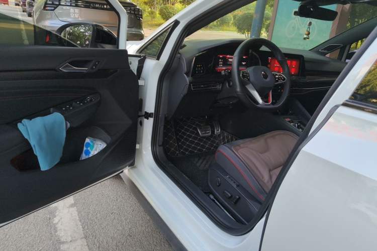 Used Volkswagen Golf GTI 2023 380TSI DSG GTI Driver Seat