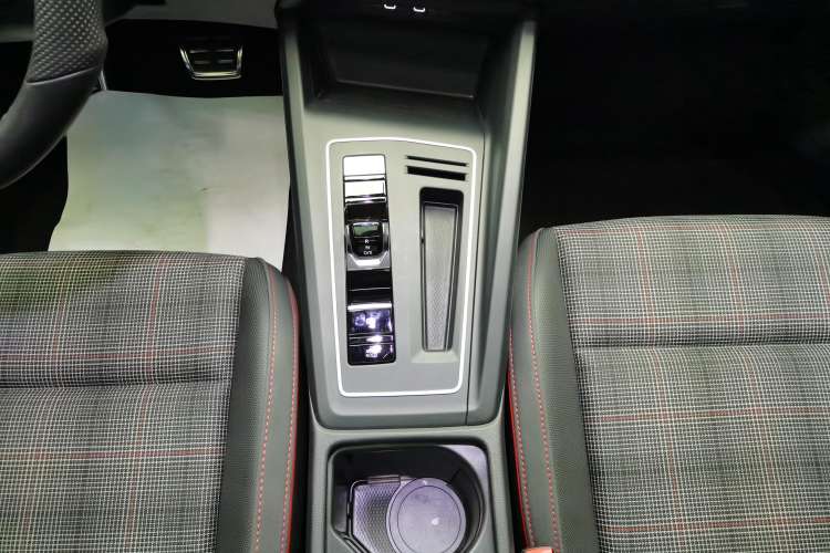 Used Volkswagen Golf GTI 2023 380TSI DSG GTI Gear Lever