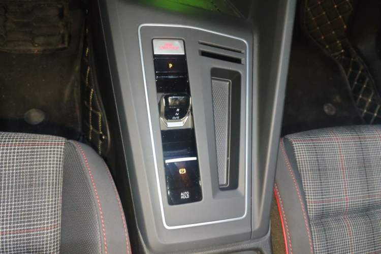 Used Volkswagen Golf GTI 2023 380TSI DSG GTI Gear Lever