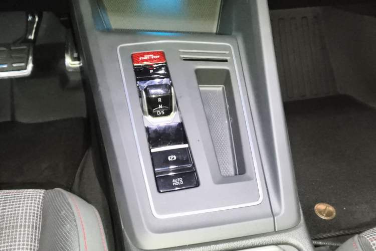Used Volkswagen Golf GTI 2023 380TSI DSG GTI Gear Lever