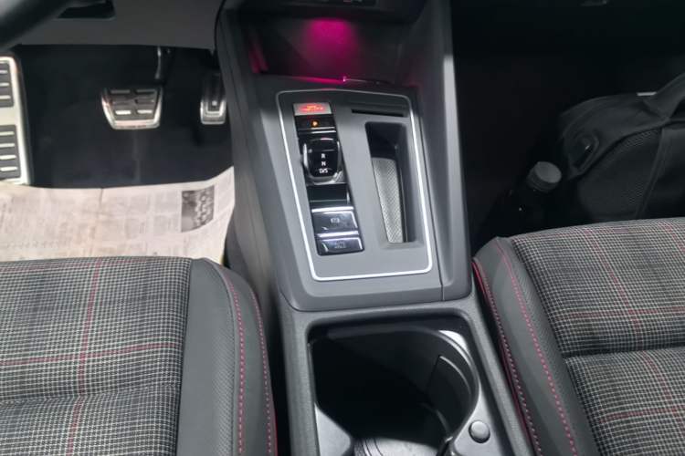 Used Volkswagen Golf GTI 2023 380TSI DSG GTI Gear Lever
