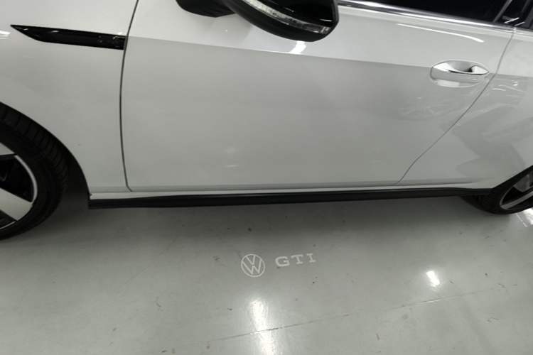 Used Volkswagen Golf GTI 2023 380TSI DSG GTI Left Side Sill