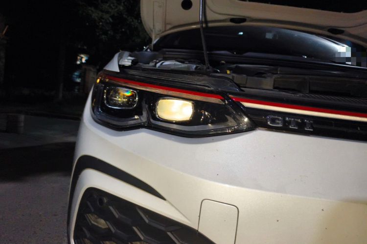 Used Volkswagen Golf GTI 2023 380TSI DSG GTI Right Front Headlight