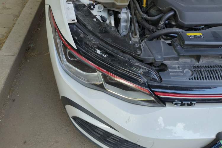 Used Volkswagen Golf GTI 2023 380TSI DSG GTI Right Front Headlight