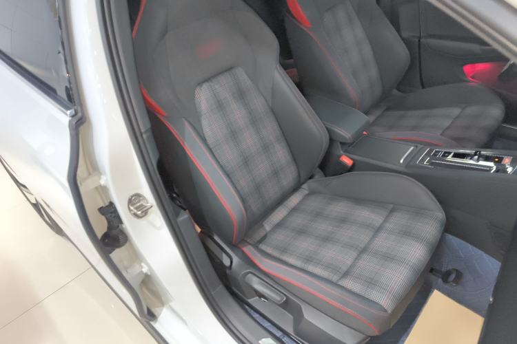 Used Volkswagen Golf GTI 2023 380TSI DSG GTI Right Front Seat