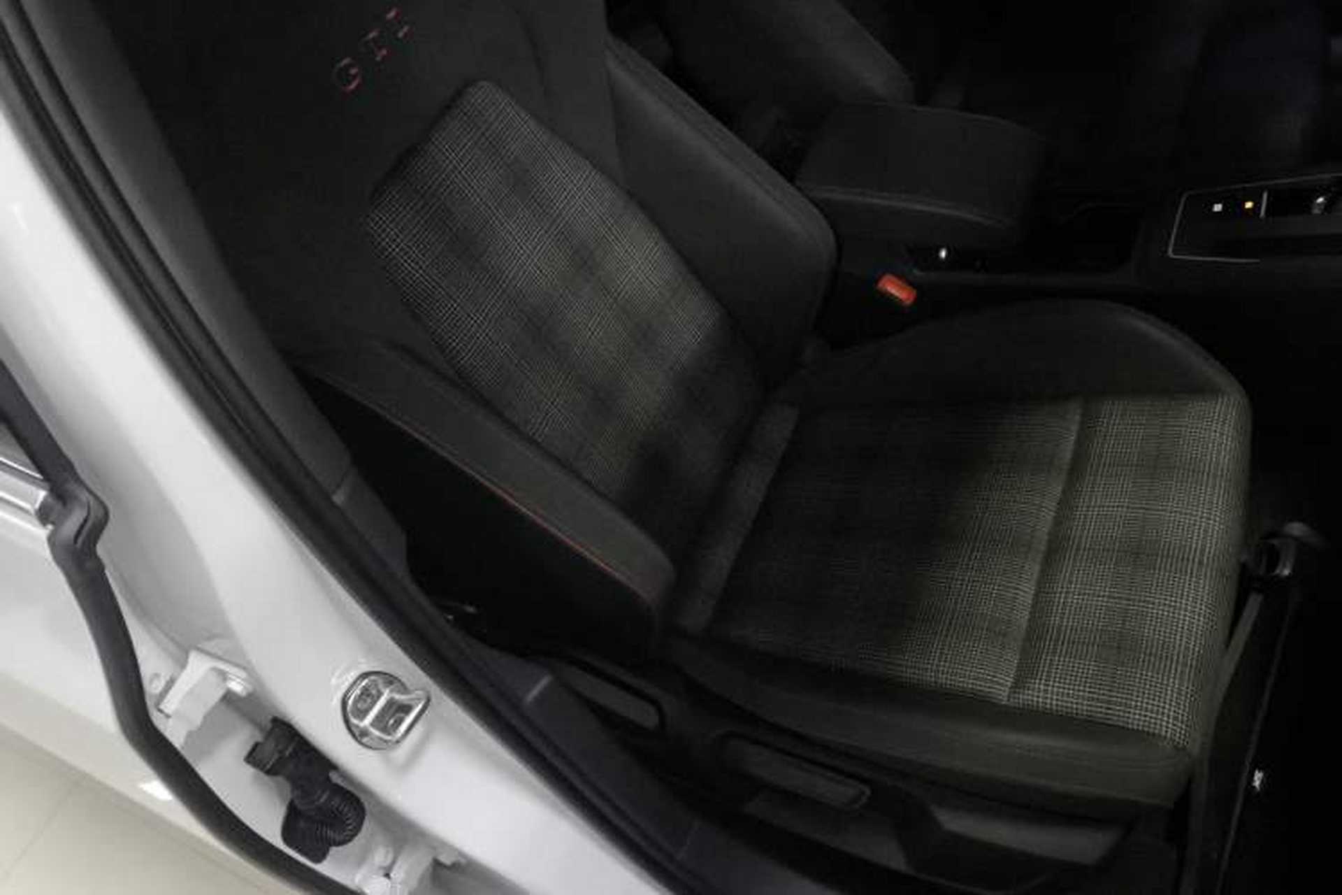 Used Volkswagen Golf GTI 2023 380TSI DSG GTI Right Front Seat