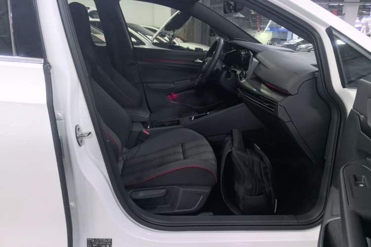 Used Volkswagen Golf GTI 2023 380TSI DSG GTI Right Front Seat