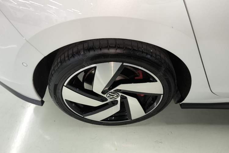 Used Volkswagen Golf GTI 2023 380TSI DSG GTI Right Rear Wheel Hub