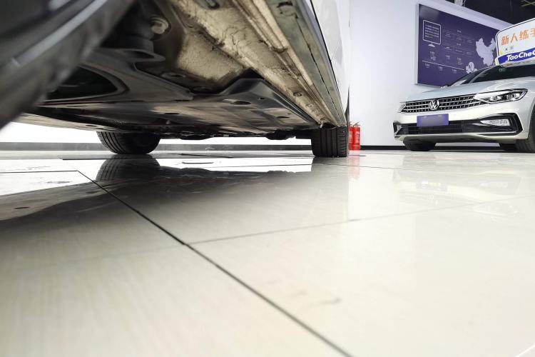 Used Volkswagen Golf GTI 2023 380TSI DSG GTI Right Side Sill