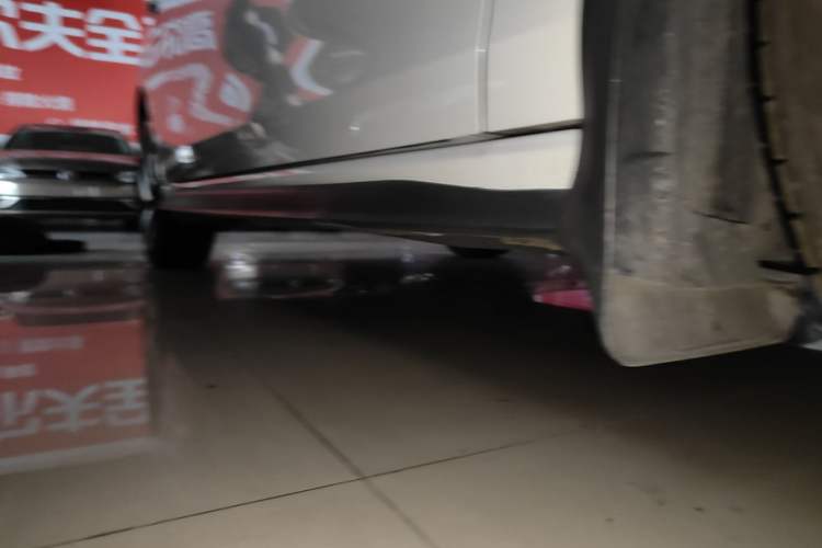 Used Volkswagen Golf GTI 2023 380TSI DSG GTI Right Side Sill