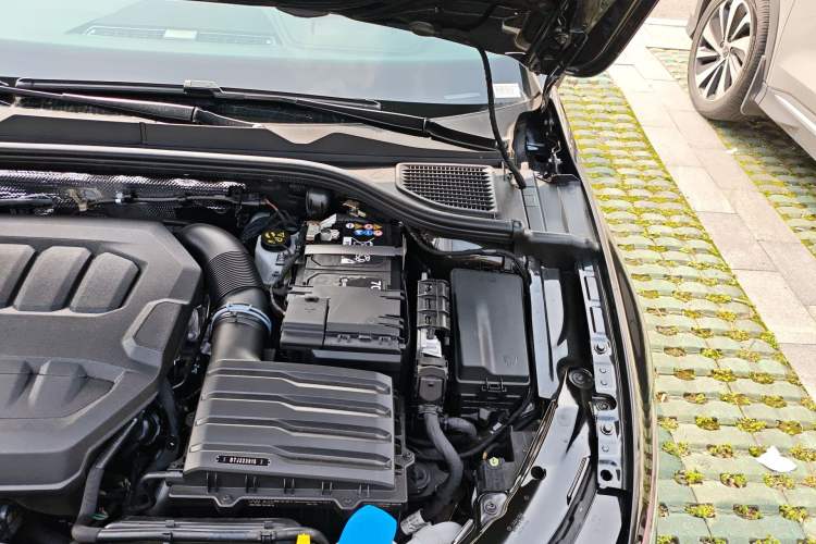 Used Volkswagen Golf GTI 2025 380TSI DSG GTI Engine Bay Left
