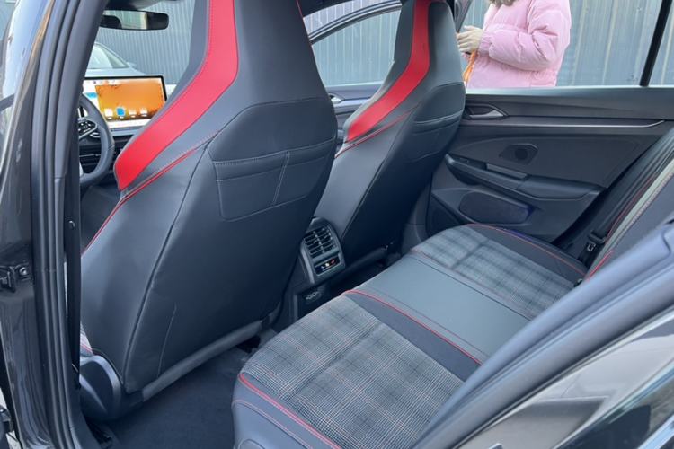 Used Volkswagen Golf GTI 2025 380TSI DSG GTI Interior 5