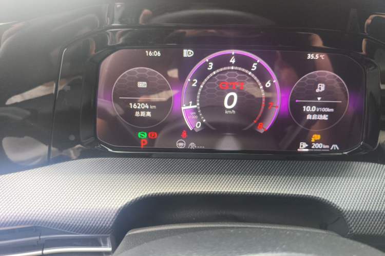 Used Volkswagen Golf GTI 2025 380TSI DSG GTI Odometer Close Up