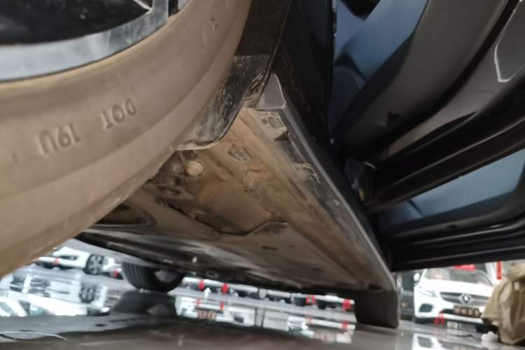 Used Volkswagen Golf GTI 2025 380TSI DSG GTI Right Side Sill