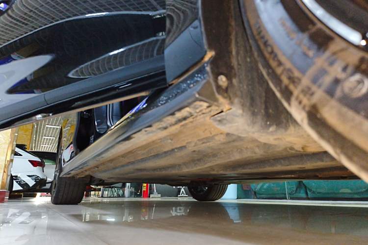Used Volkswagen Golf GTI 2025 380TSI DSG GTI Right Side Sill