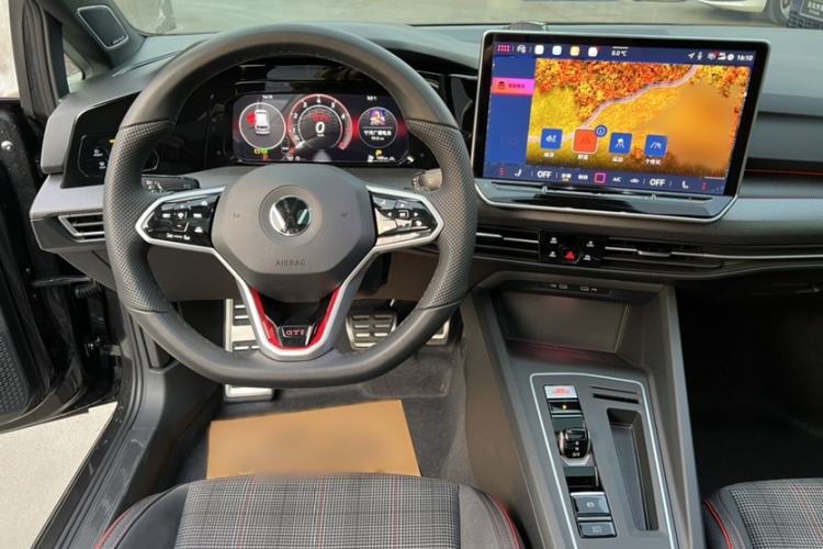 Used Volkswagen Golf GTI 2025 380TSI DSG GTI Steering Wheel