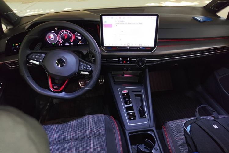 Used Volkswagen Golf GTI 2025 380TSI DSG GTI Center Console