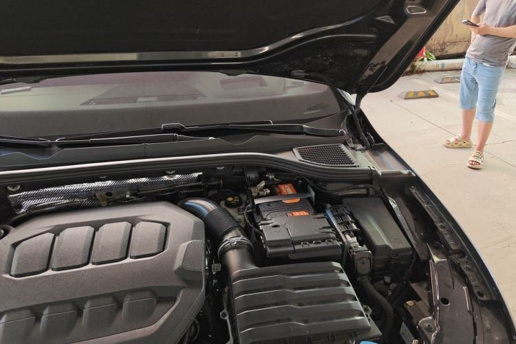 Used Volkswagen Golf GTI 2025 380TSI DSG GTI Engine Bay Left