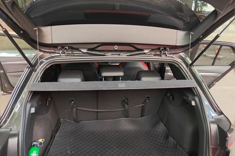 Used Volkswagen Golf GTI 2025 380TSI DSG GTI Trunk