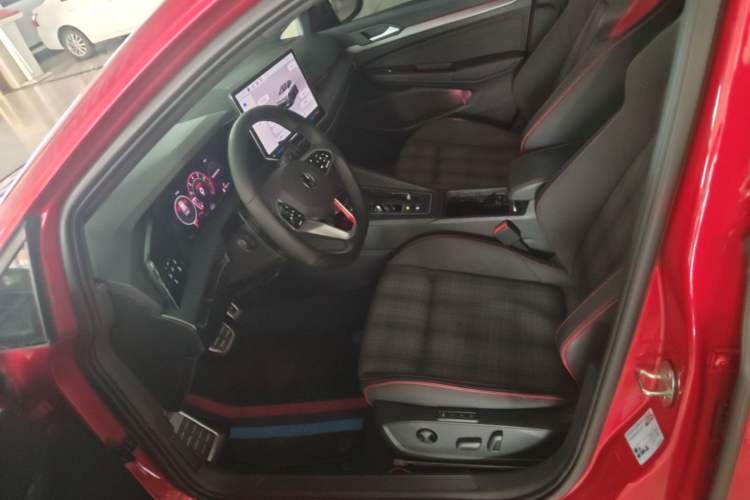 Used Volkswagen Golf GTI 2025 380TSI DSG GTI Left Front Seat