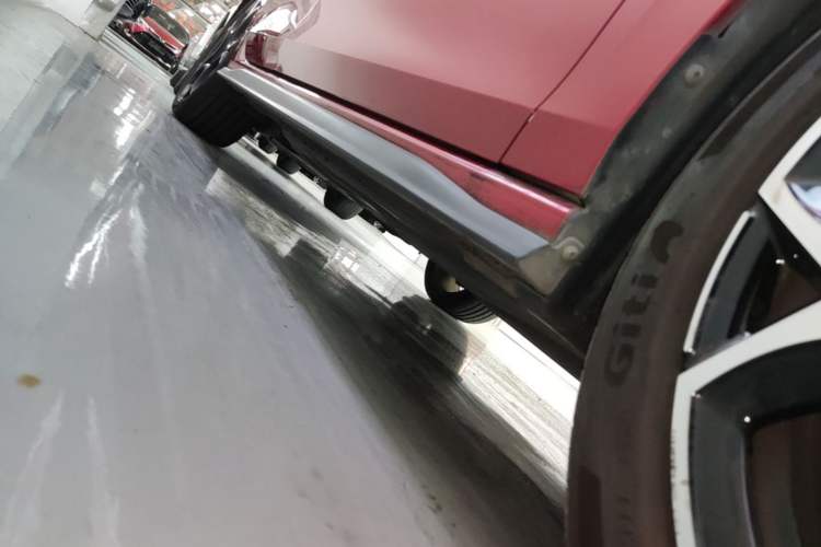 Used Volkswagen Golf GTI 2025 380TSI DSG GTI Right Side Sill