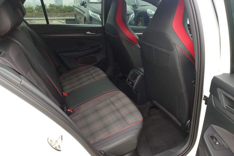 Used Volkswagen Golf GTI 2025 380TSI DSG GTI Interior 4