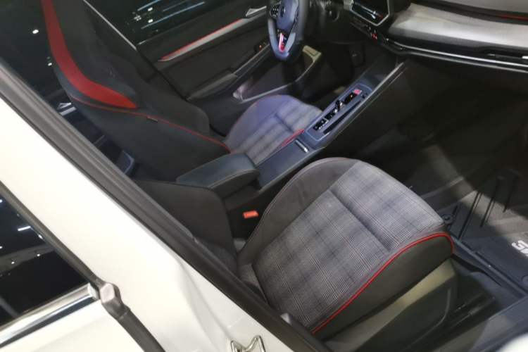 Used Volkswagen Golf GTI 2025 380TSI DSG GTI Right Front Seat