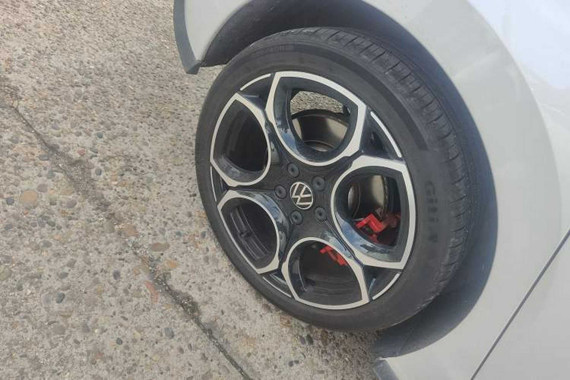 Used Volkswagen Golf GTI 2025 380TSI DSG GTI Right Rear Wheel Hub