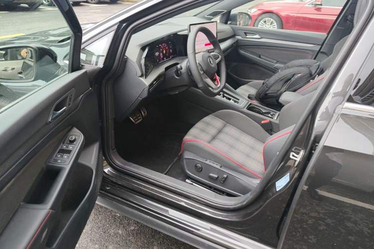 Used Volkswagen Golf GTI 2026 Model 380TSI DSG GTI Driver Seat