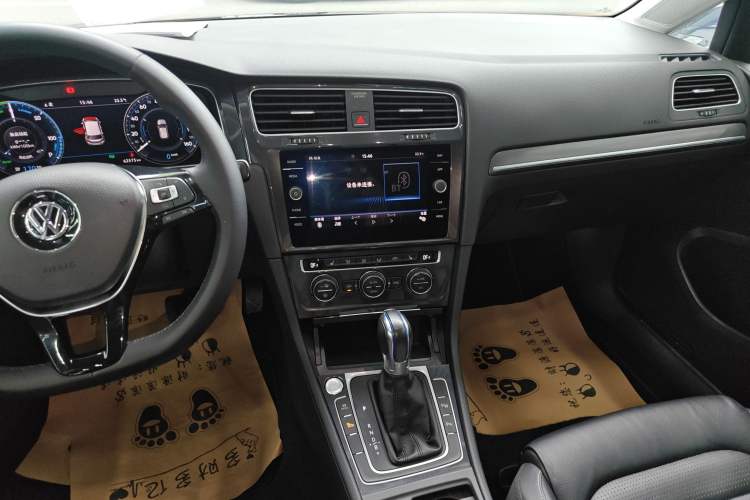 Used Volkswagen Golf New Energy 2018 e-Golf Audio And AC Panel
