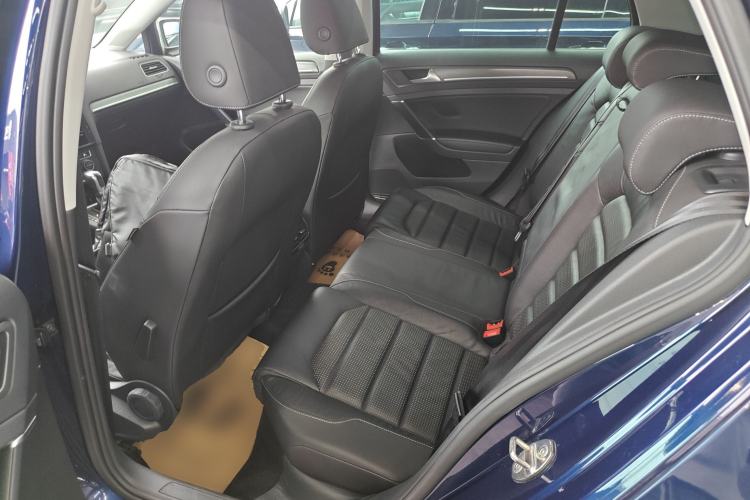 Used Volkswagen Golf New Energy 2018 e-Golf Interior 4