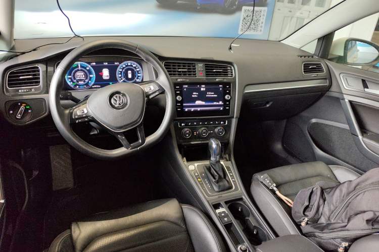 Used Volkswagen Golf New Energy 2018 e-Golf Center Console