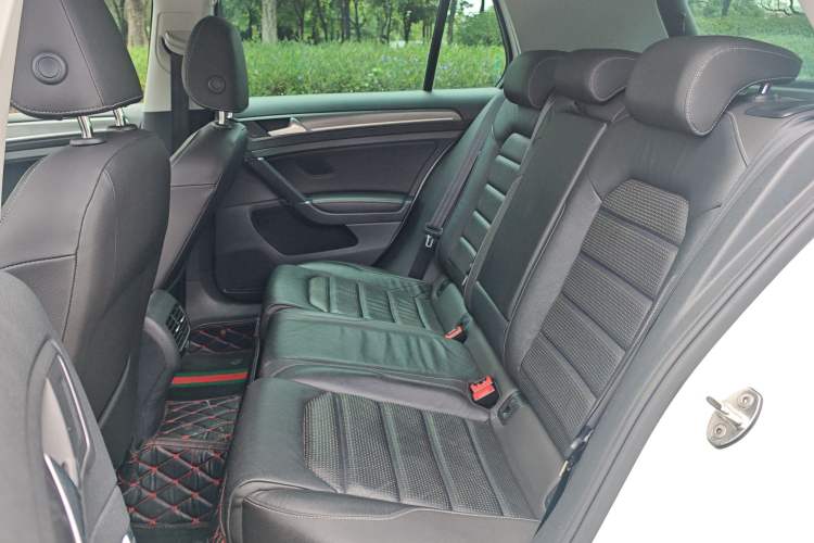 Used Volkswagen Golf New Energy 2018 e-Golf Interior 4