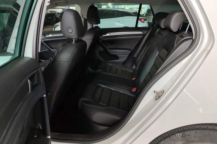 Used Volkswagen Golf New Energy 2018 e-Golf Left Rear Seat