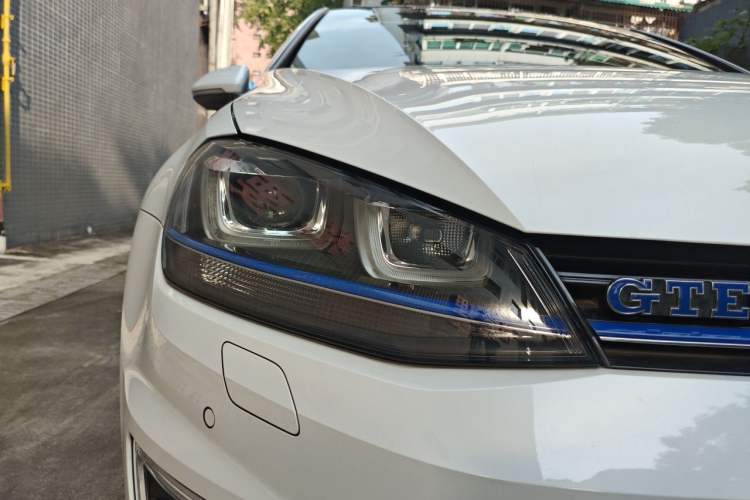 Used Volkswagen Golf New Energy 2015 GTE model Right Front Headlight