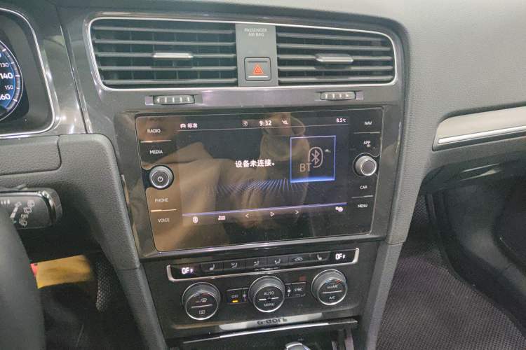 Used Volkswagen Golf New Energy 2018 e-Golf Audio And AC Panel