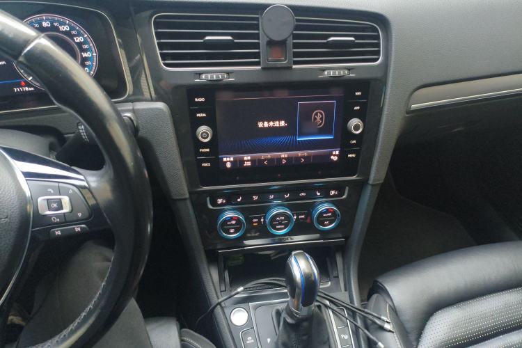 Used Volkswagen Golf New Energy 2018 e-Golf Audio And AC Panel
