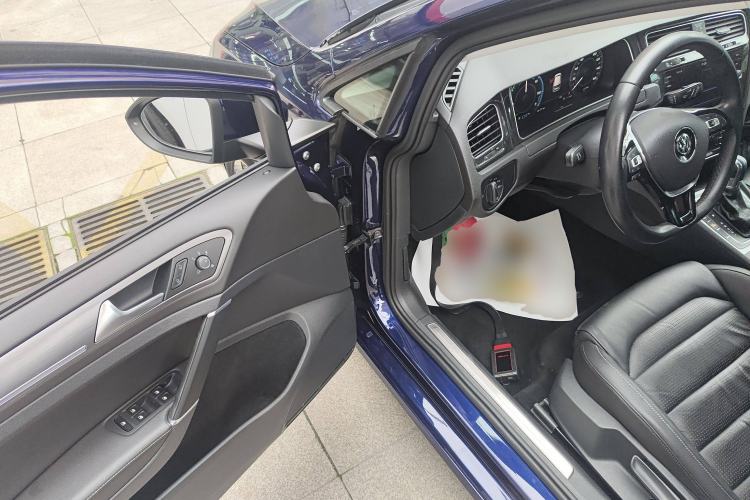 Used Volkswagen Golf New Energy 2018 e-Golf Driver Seat